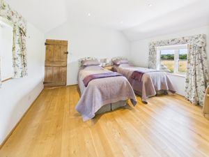 Bedroom- click for photo gallery